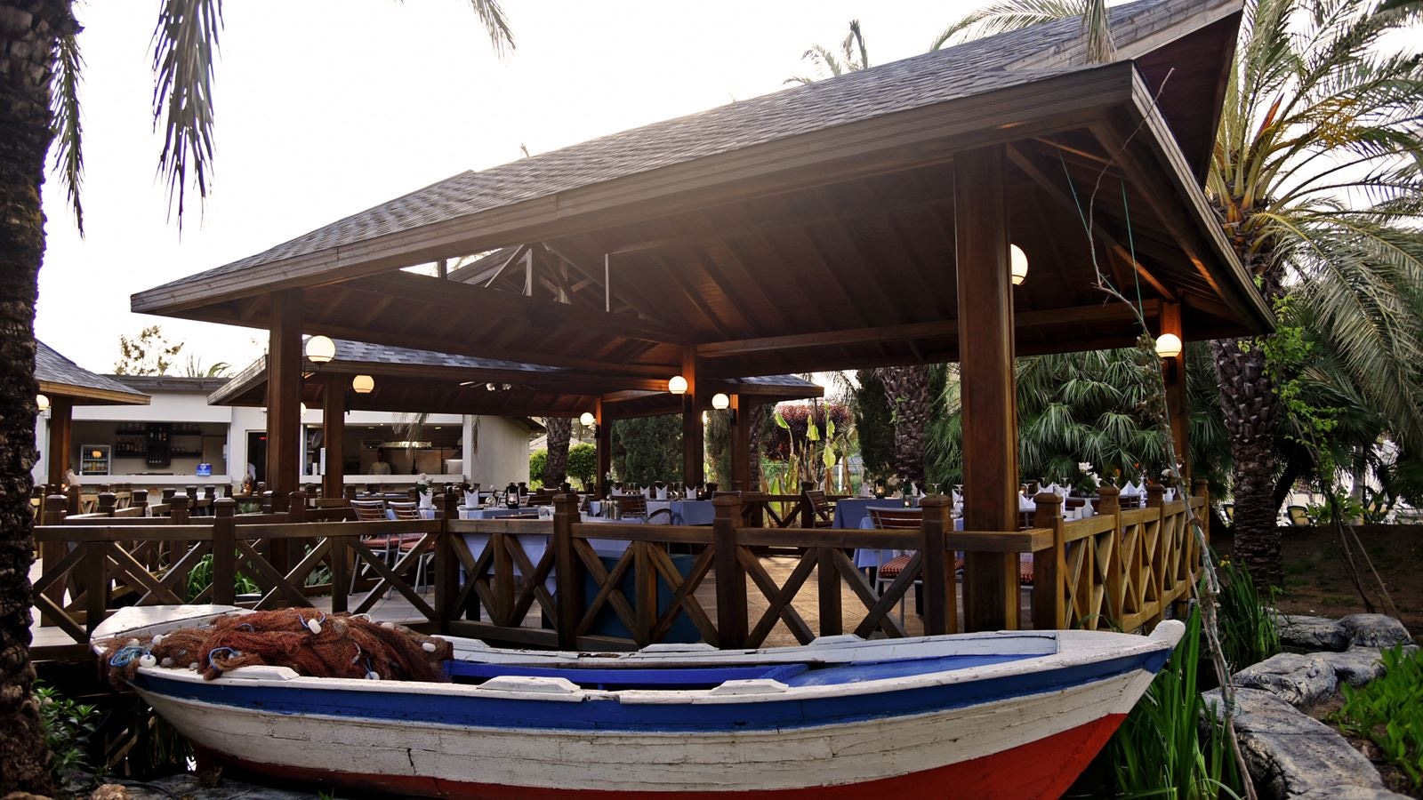 restaurants-deep-sea-fish