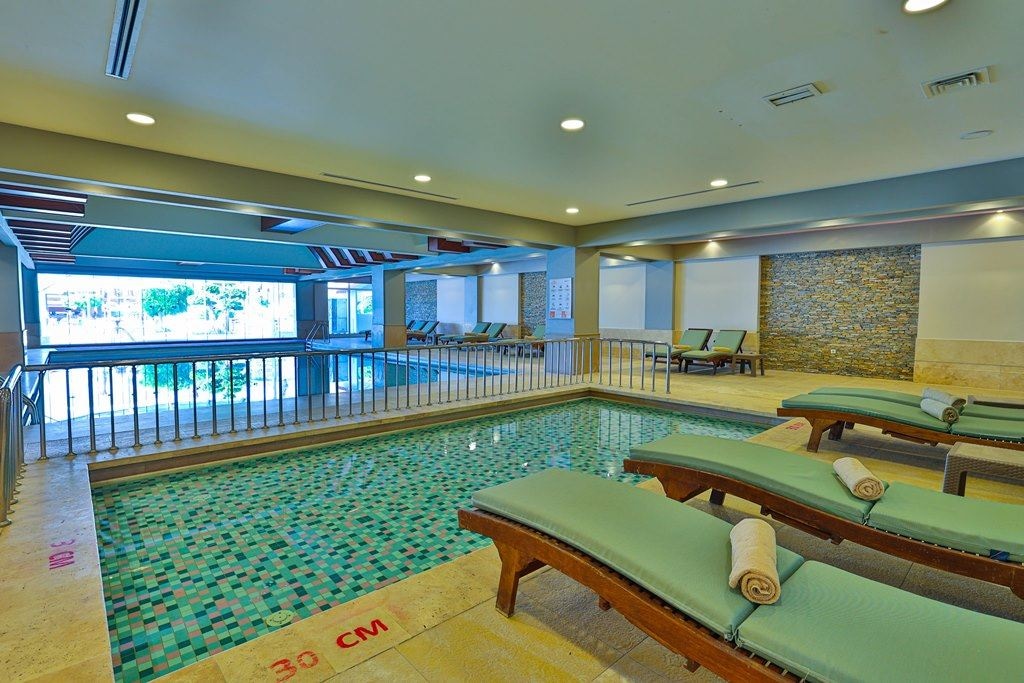 pools-indoor-pool