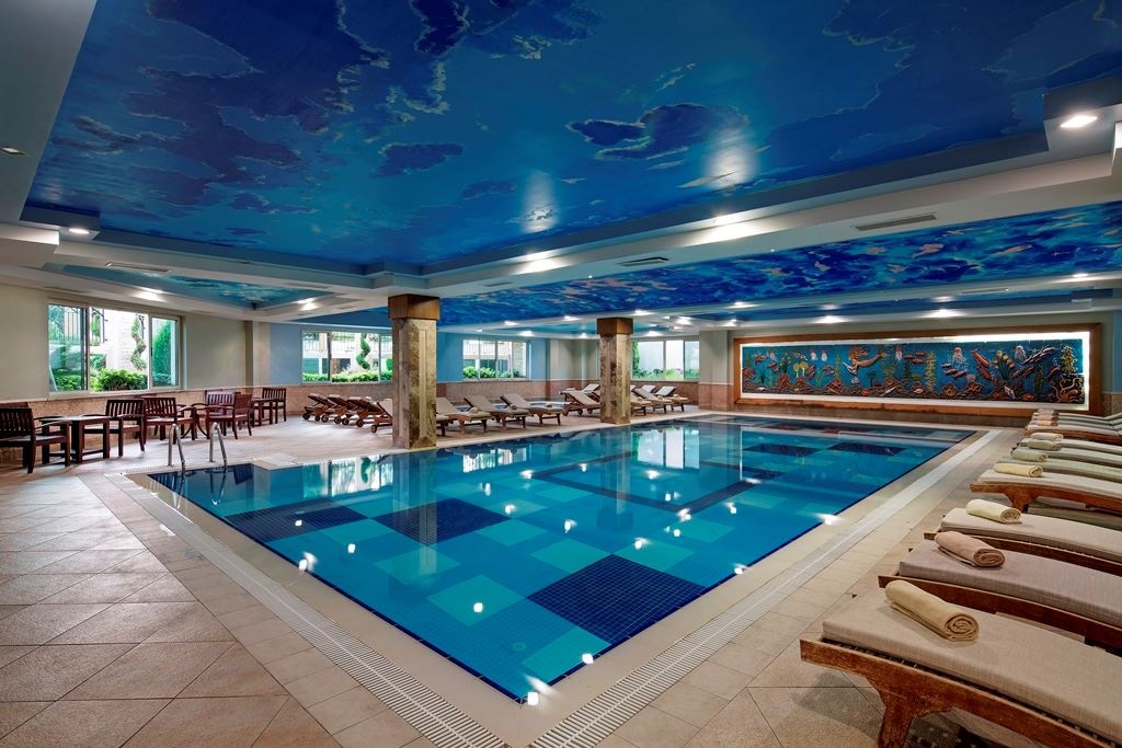 pools-indoor-pool