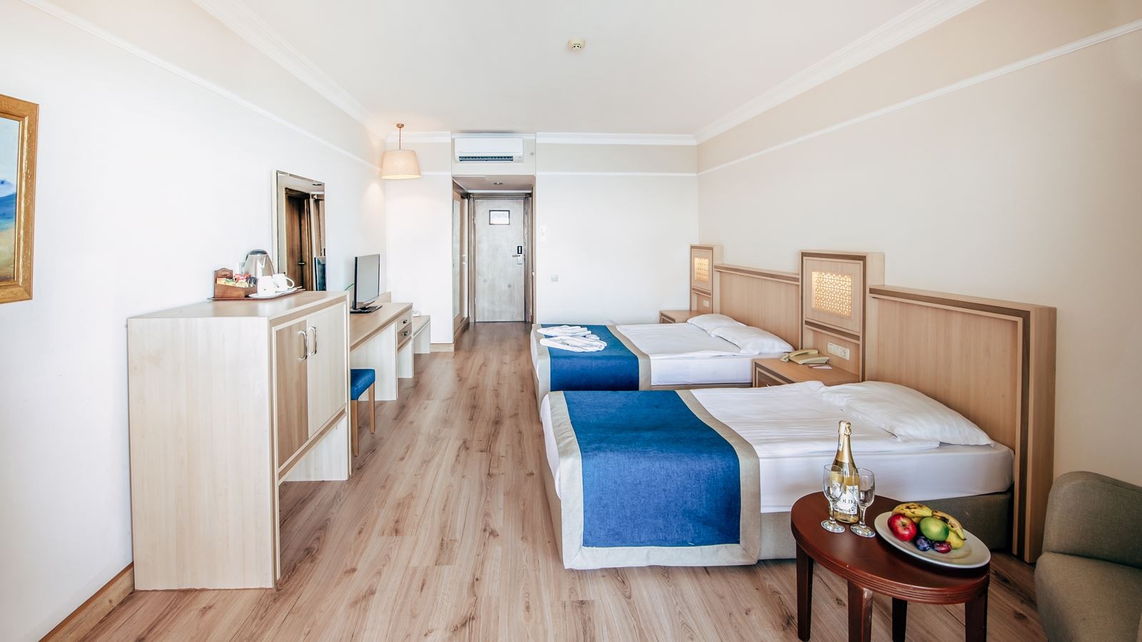 rooms-sea-villa-standard-room