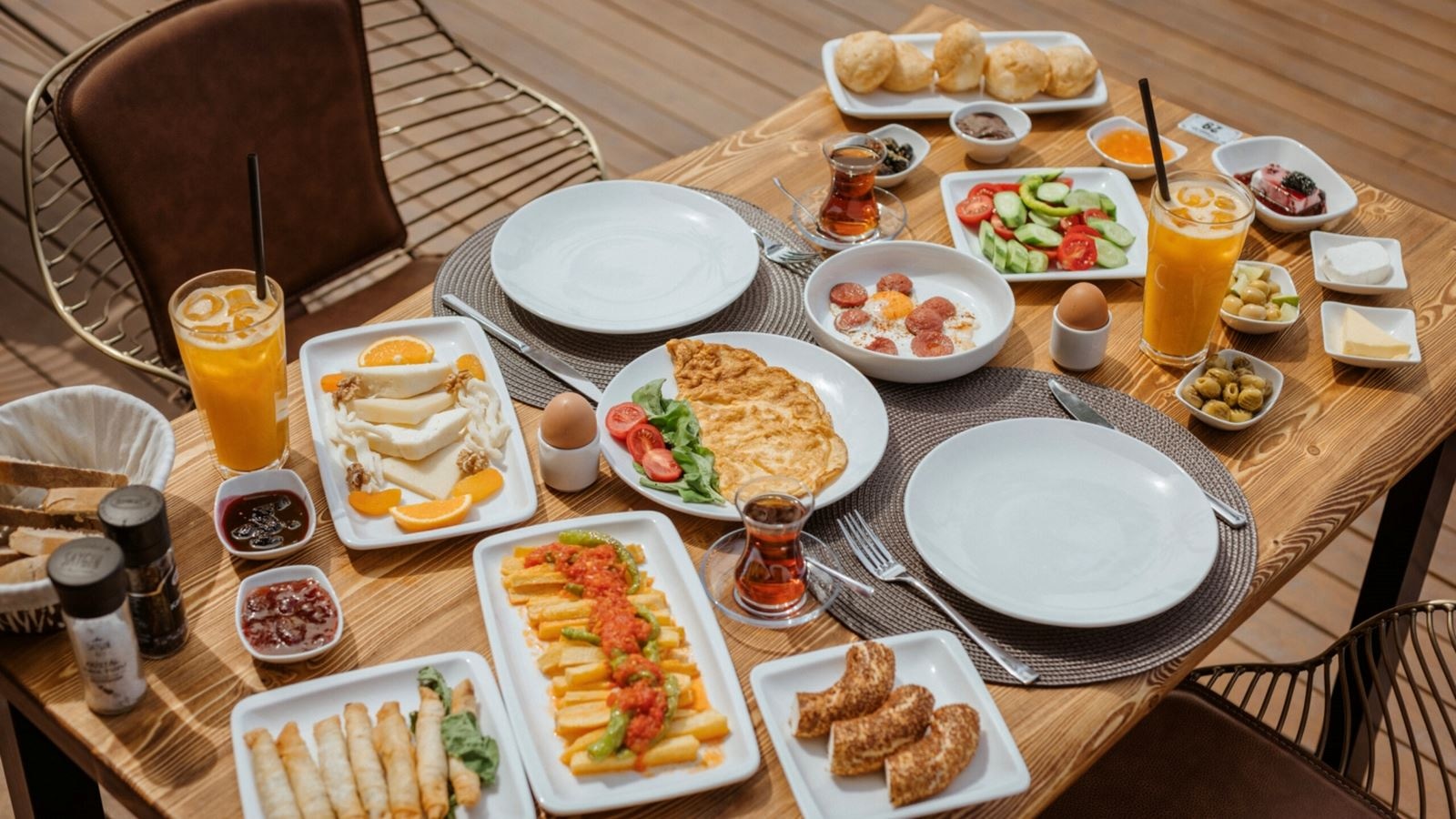 restaurants-main-building