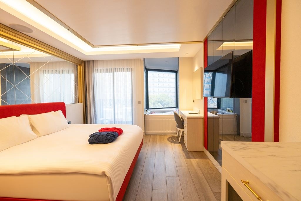 rooms-deluxe-standard-sea-view-room