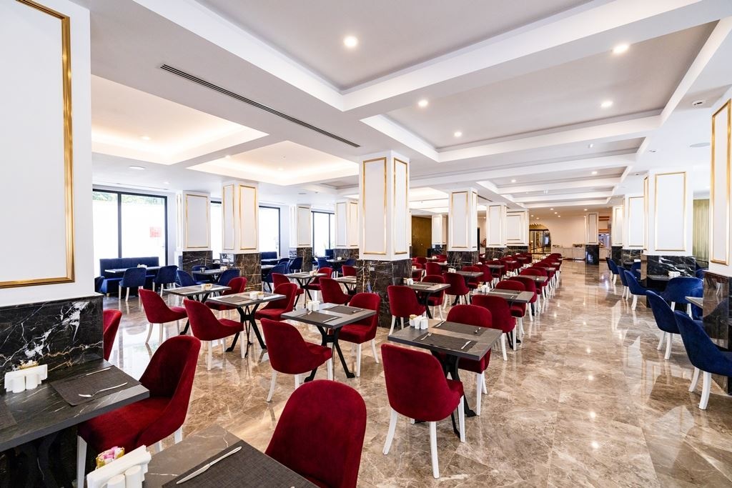 restaurants-caliente-main-restaurant