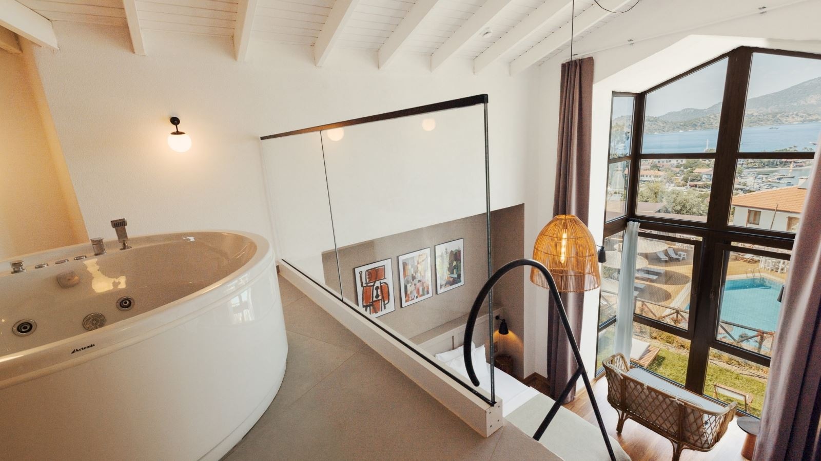 rooms-loft-room-with-jacuzzi