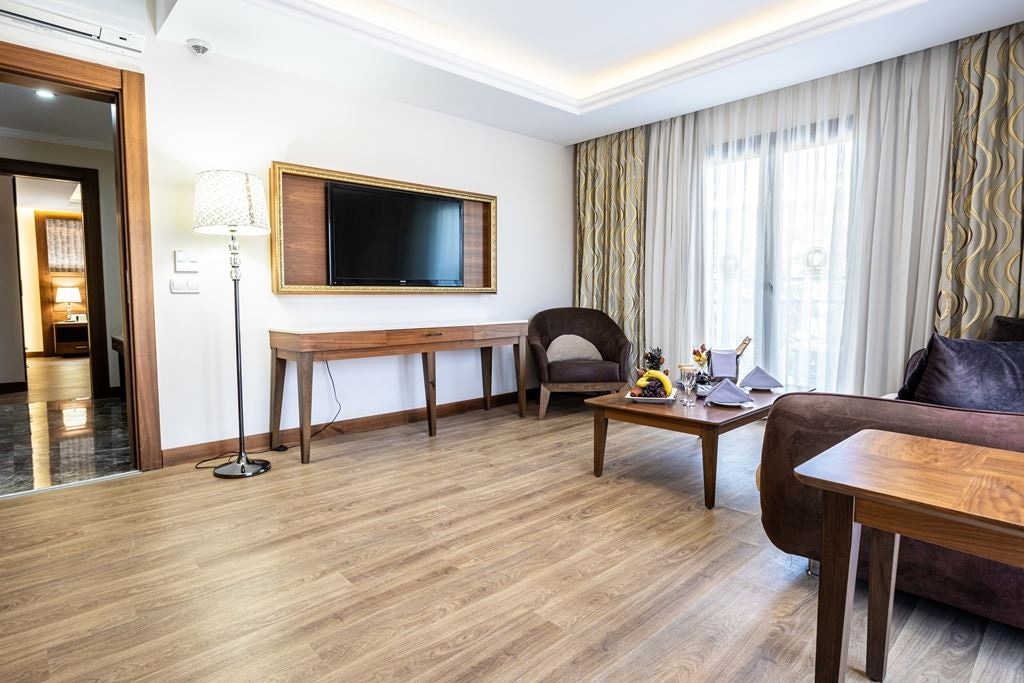 rooms-garden-deluxe-suit