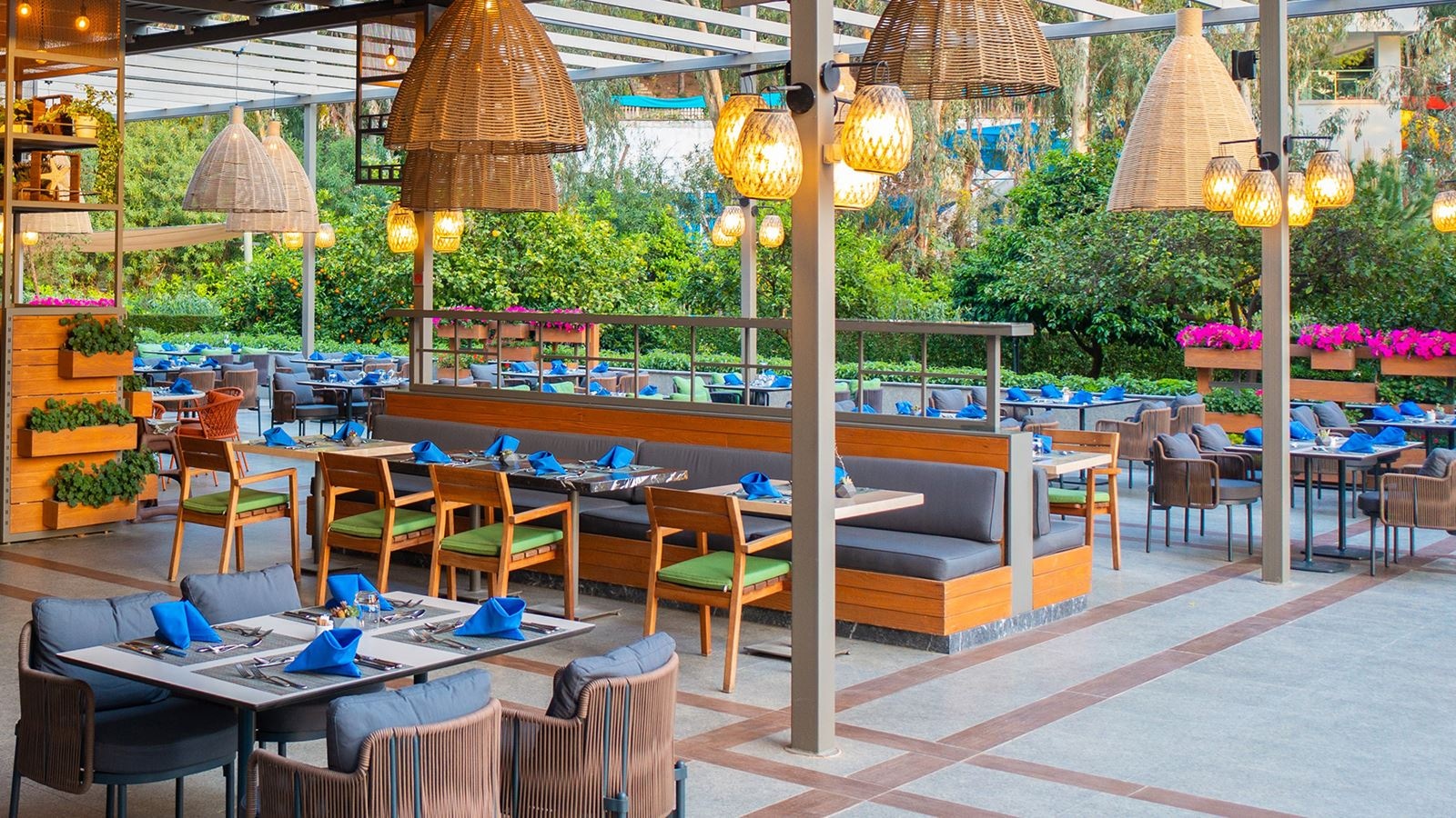 restaurants-palm-restaurant