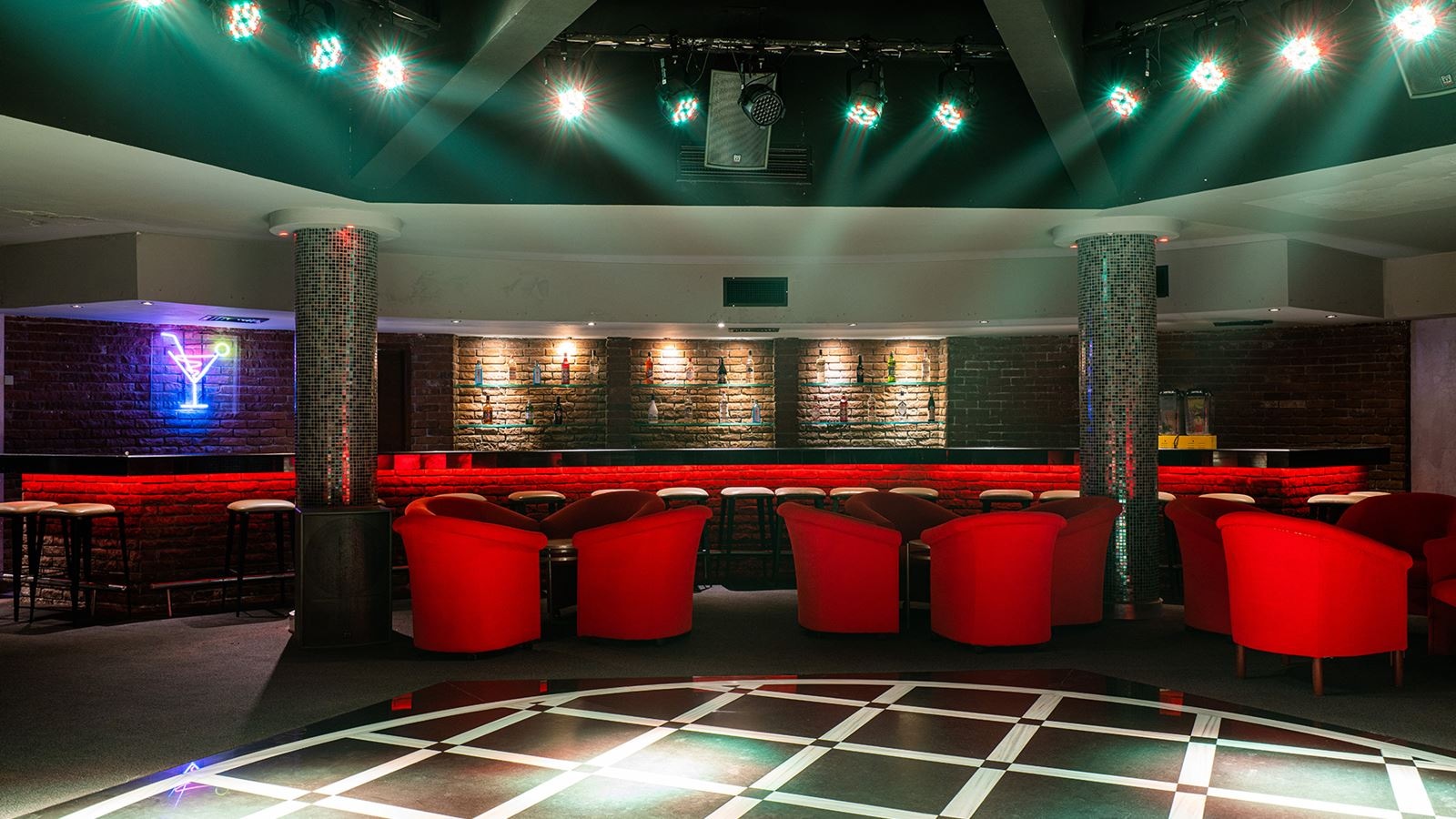 bars-gazania-disco-bar