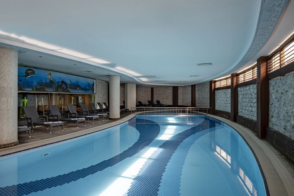 pools-indoor-pool