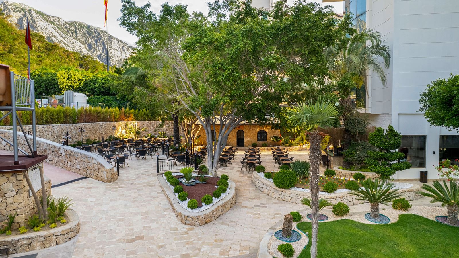 restaurants-main-restaurant