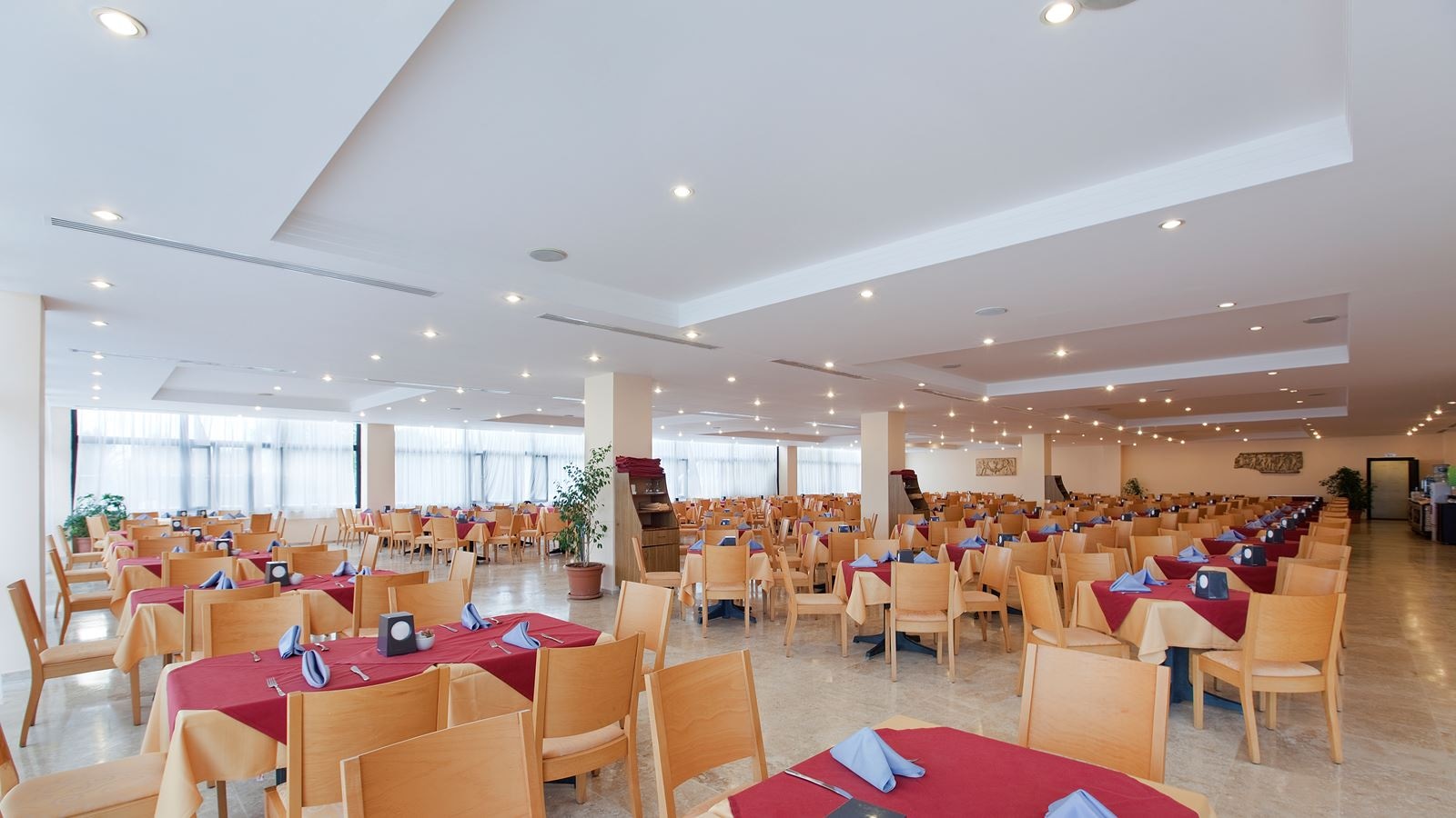 restaurants-main-restaurant