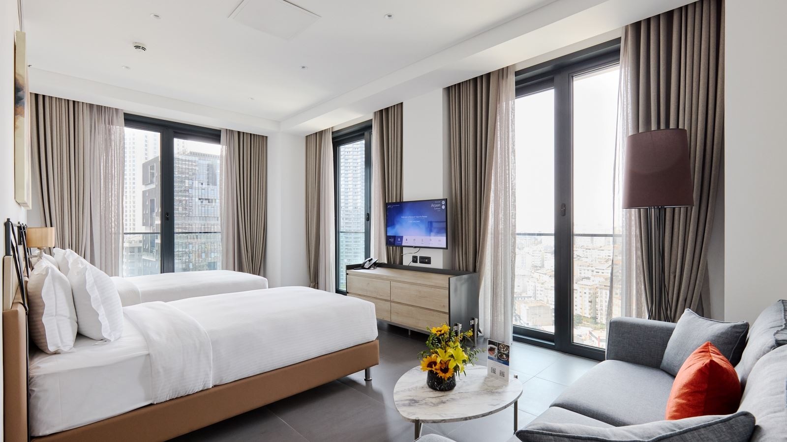 rooms-family-two-bedroom-suite