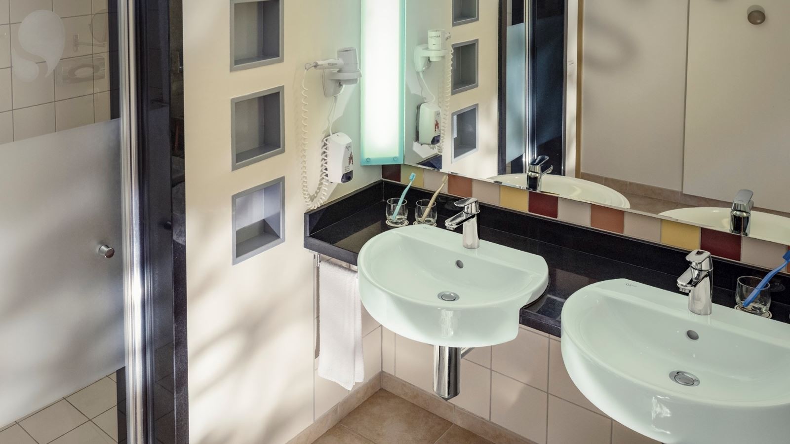 rooms-suite-classicsui1