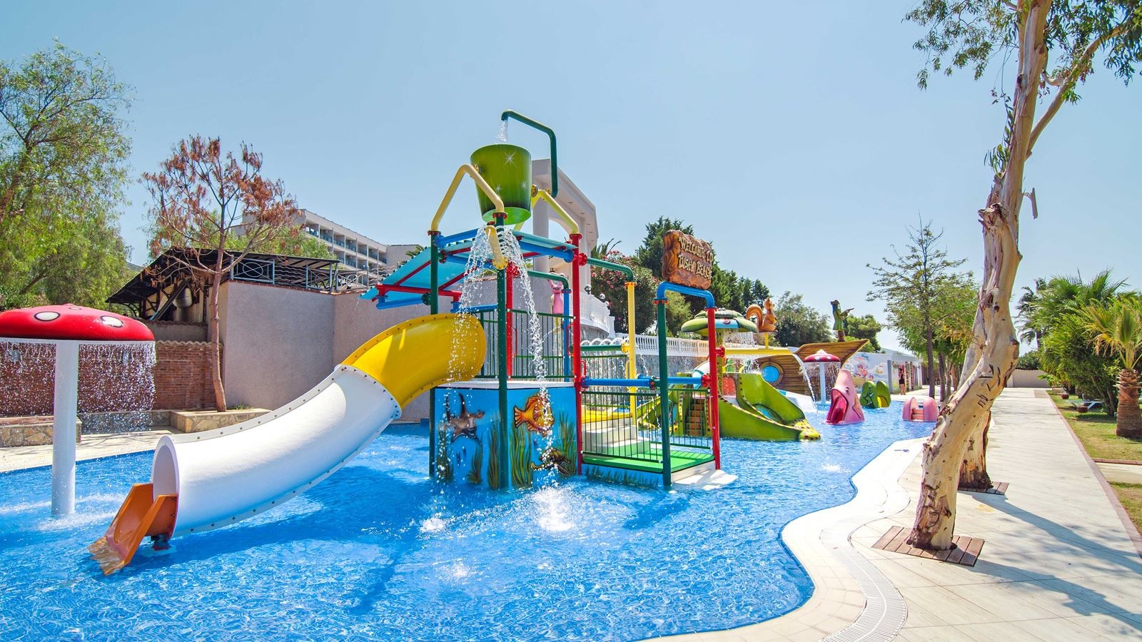 pools-outdoor-childrens-pool