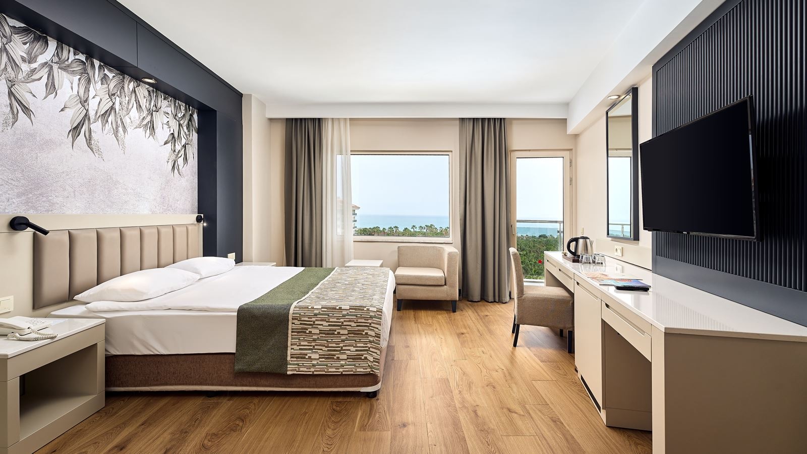 rooms-family-room-sea-view