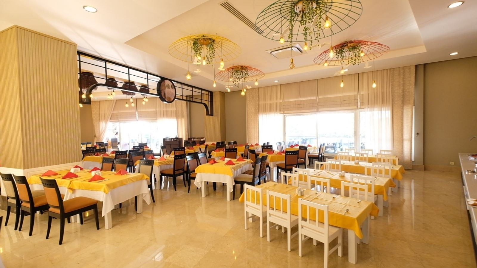 restaurants-main-restaurant