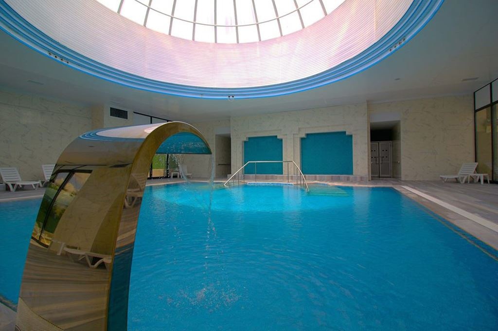 pools-indoor-pool