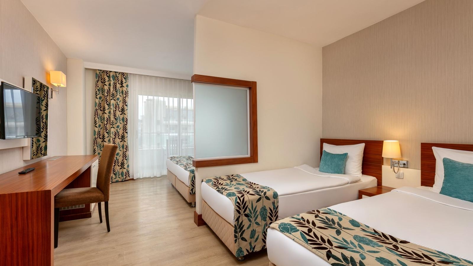 rooms-junior-family-room