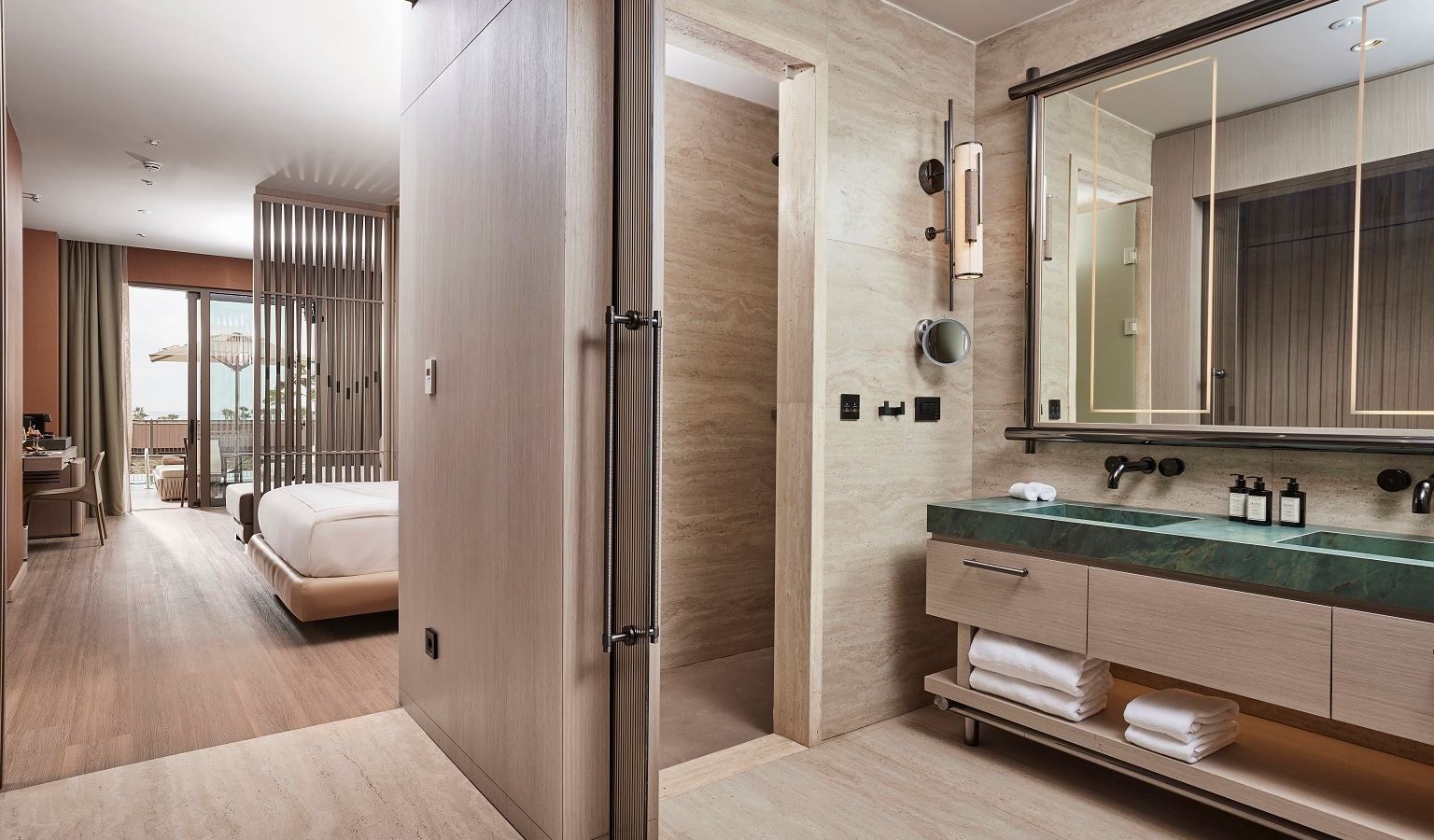 rooms-infinity-sea-view-swimm-up-room