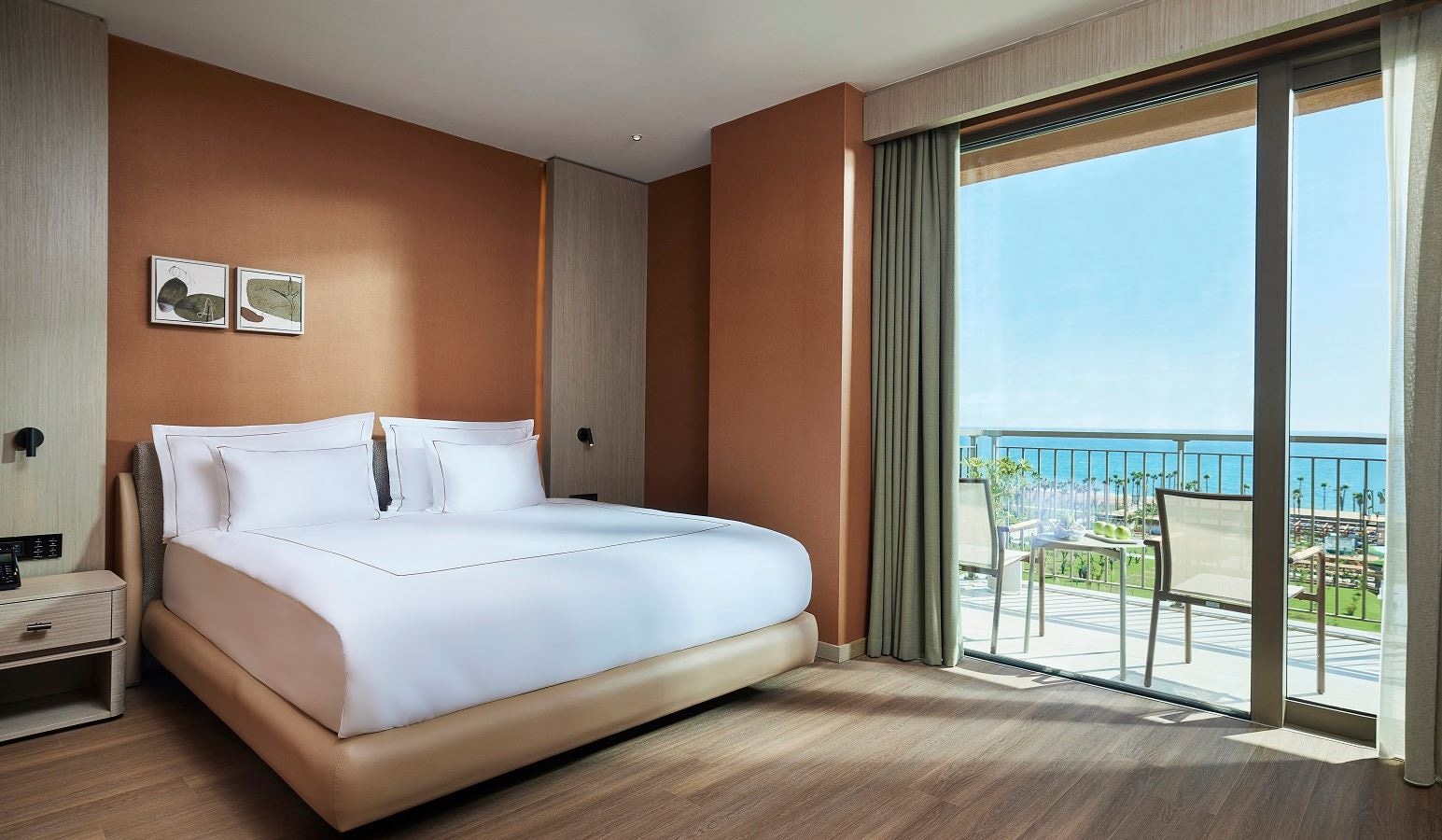 rooms-family-sea-view-room