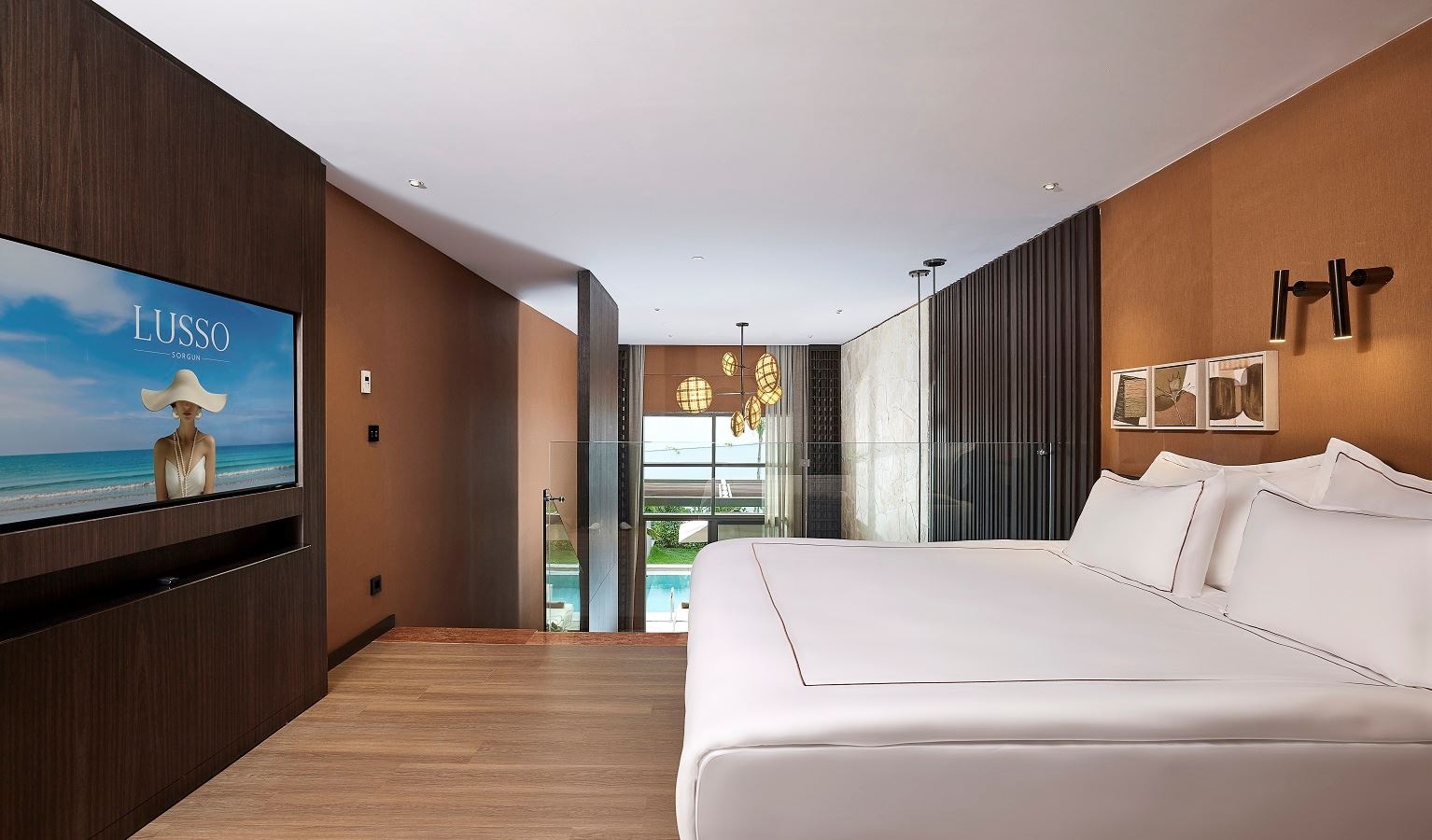 rooms-lagoon-suite-dublex-room-garden--pool-view