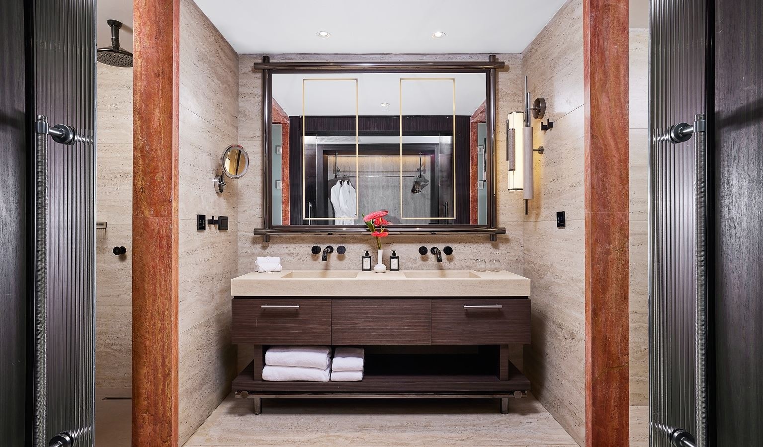 rooms-lagoon-suite-dublex-room-garden--pool-view