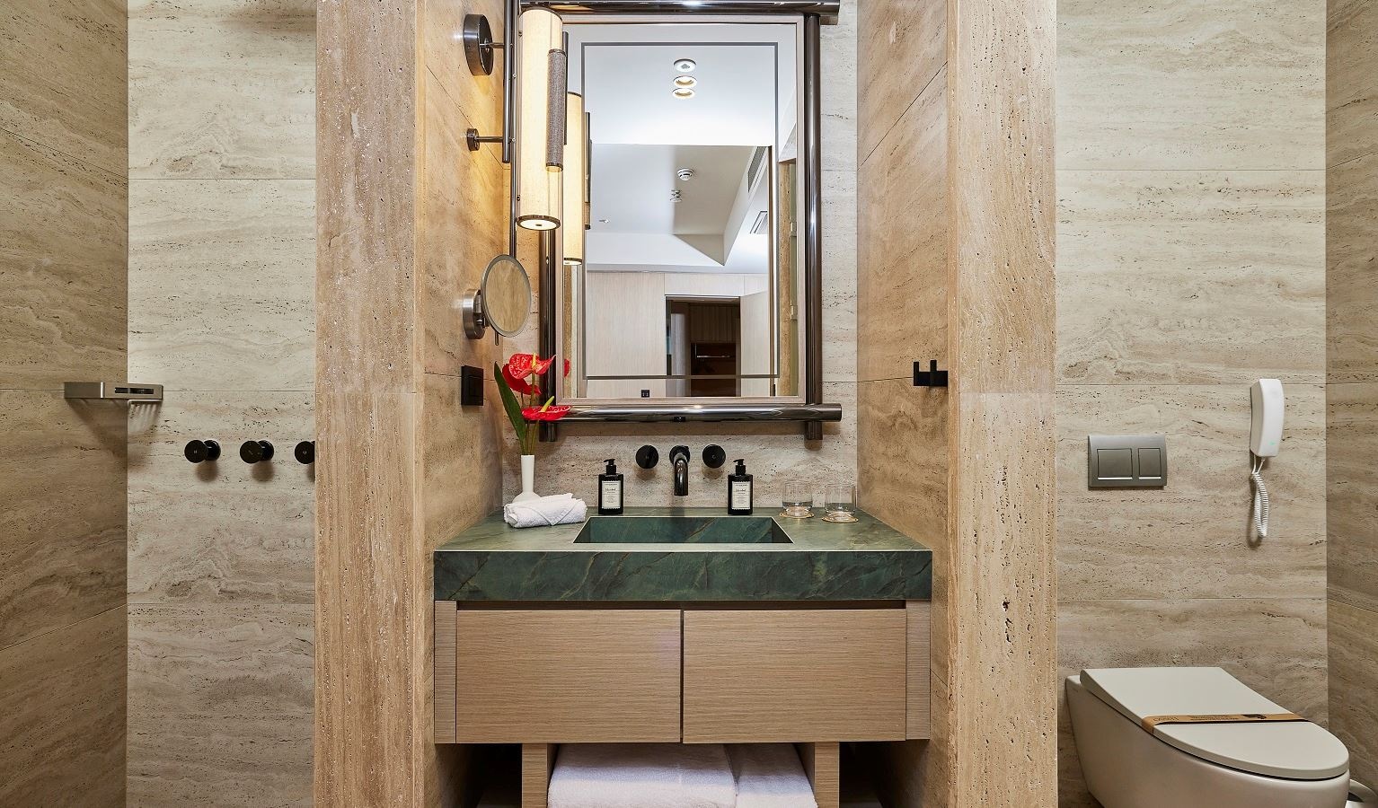 rooms-loft-penthouse-suite-room-sea-view