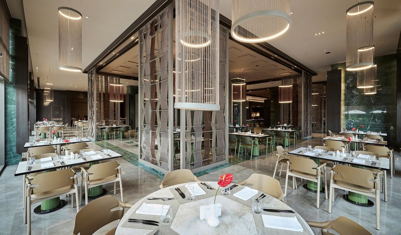 bars-savory-restaurant-bar