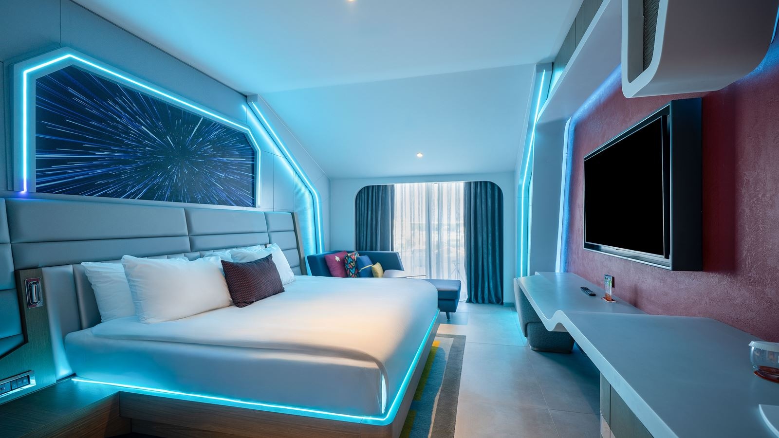 rooms-themed-deluxe-room-connection