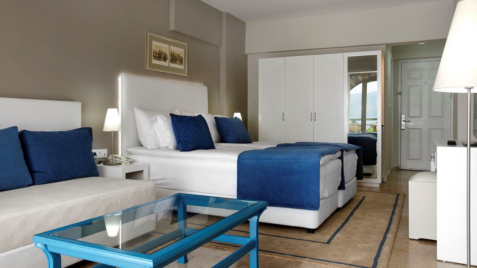 rooms-standard-room-land-view