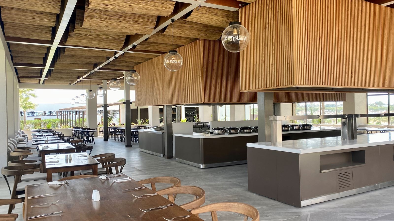 restaurants-hermes-restaurant