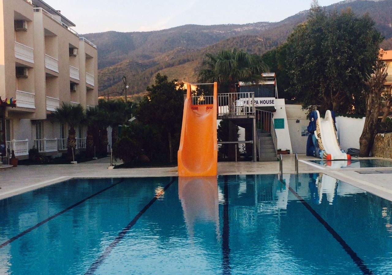 water-park-outdoor-pool