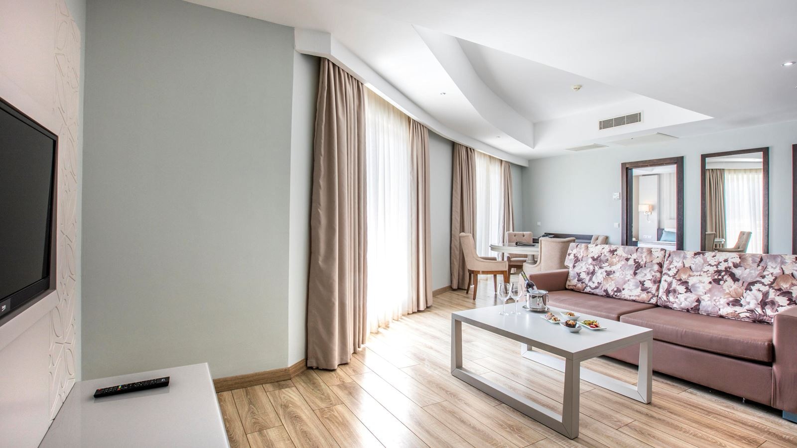 rooms-main-building-family-room-land-view