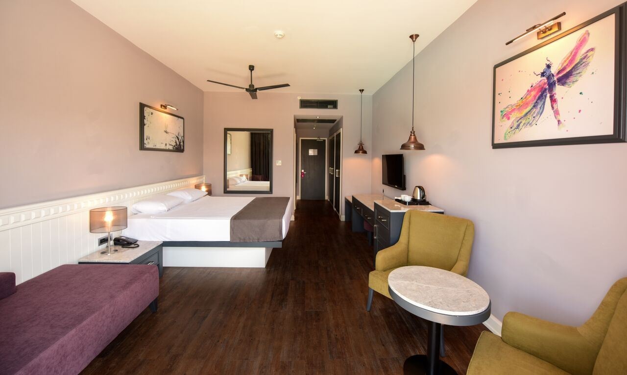 rooms-standart-land-view-room