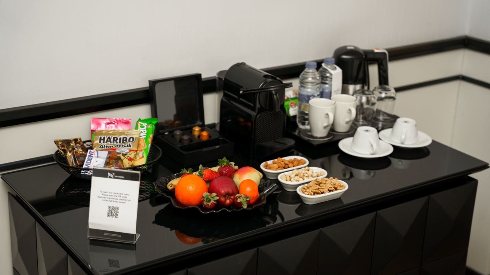 rooms-antique-standard-room