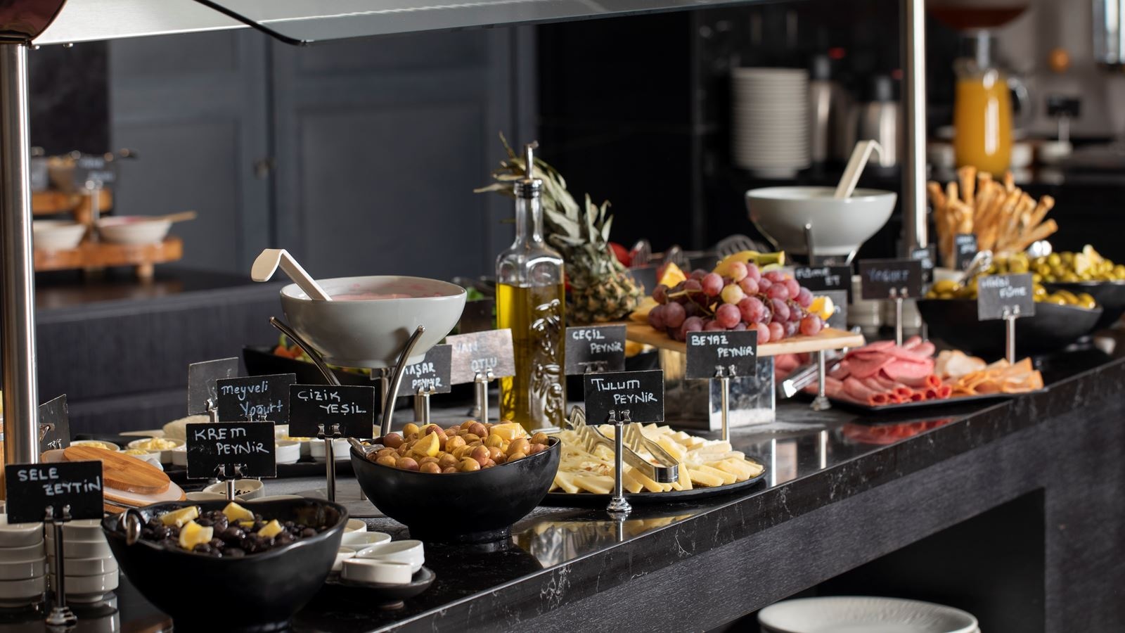 restaurants-lobby-restaurant