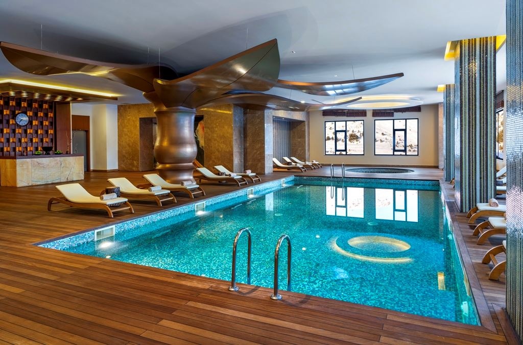 pools-indoor-pool