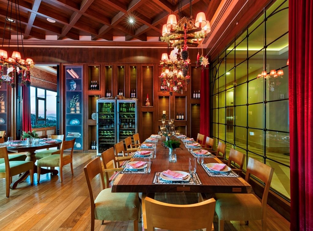 restaurants-swis-fondue-restaurant