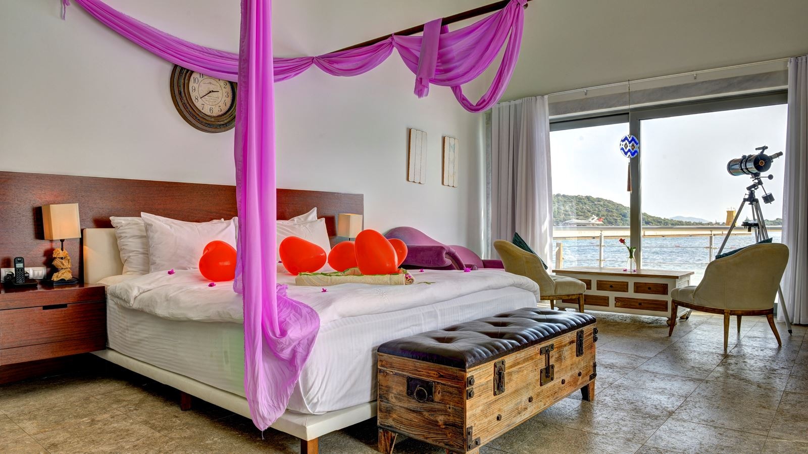 rooms-deluxe-room-sea-view