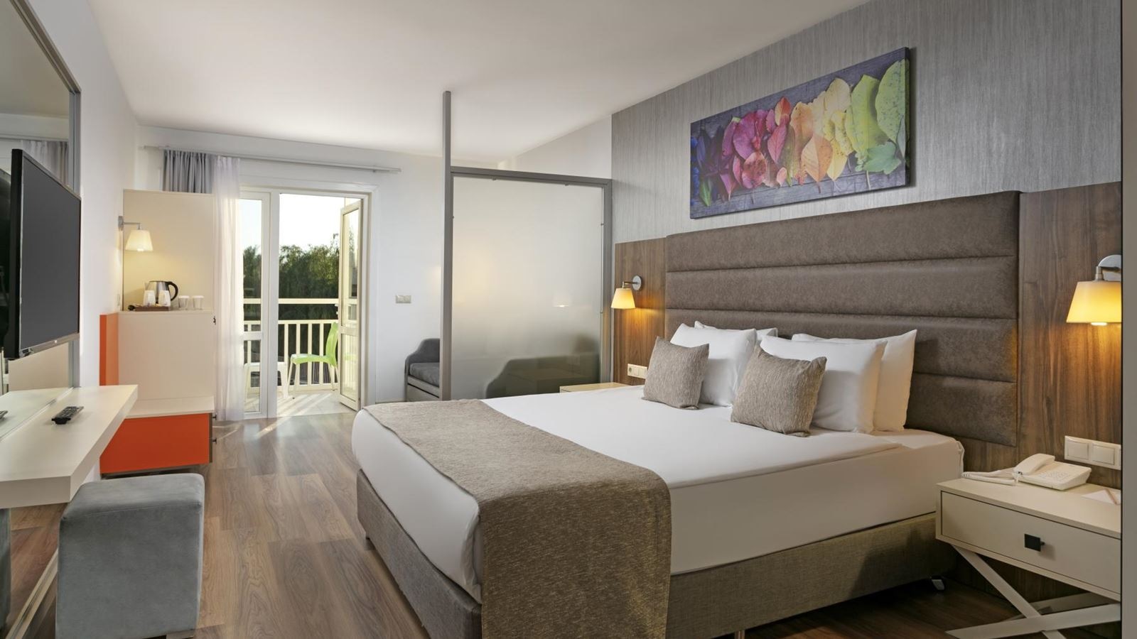 rooms-hotel-standard-room-pool-view-with-balcony-or-terrace