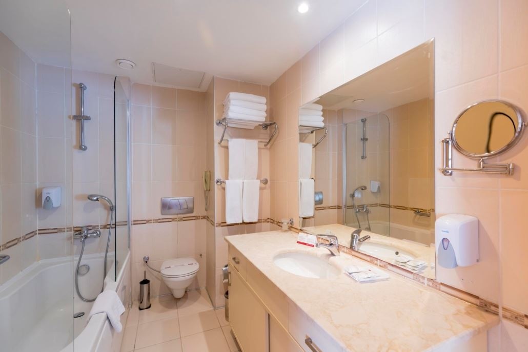 rooms-standard-room-with-balcony