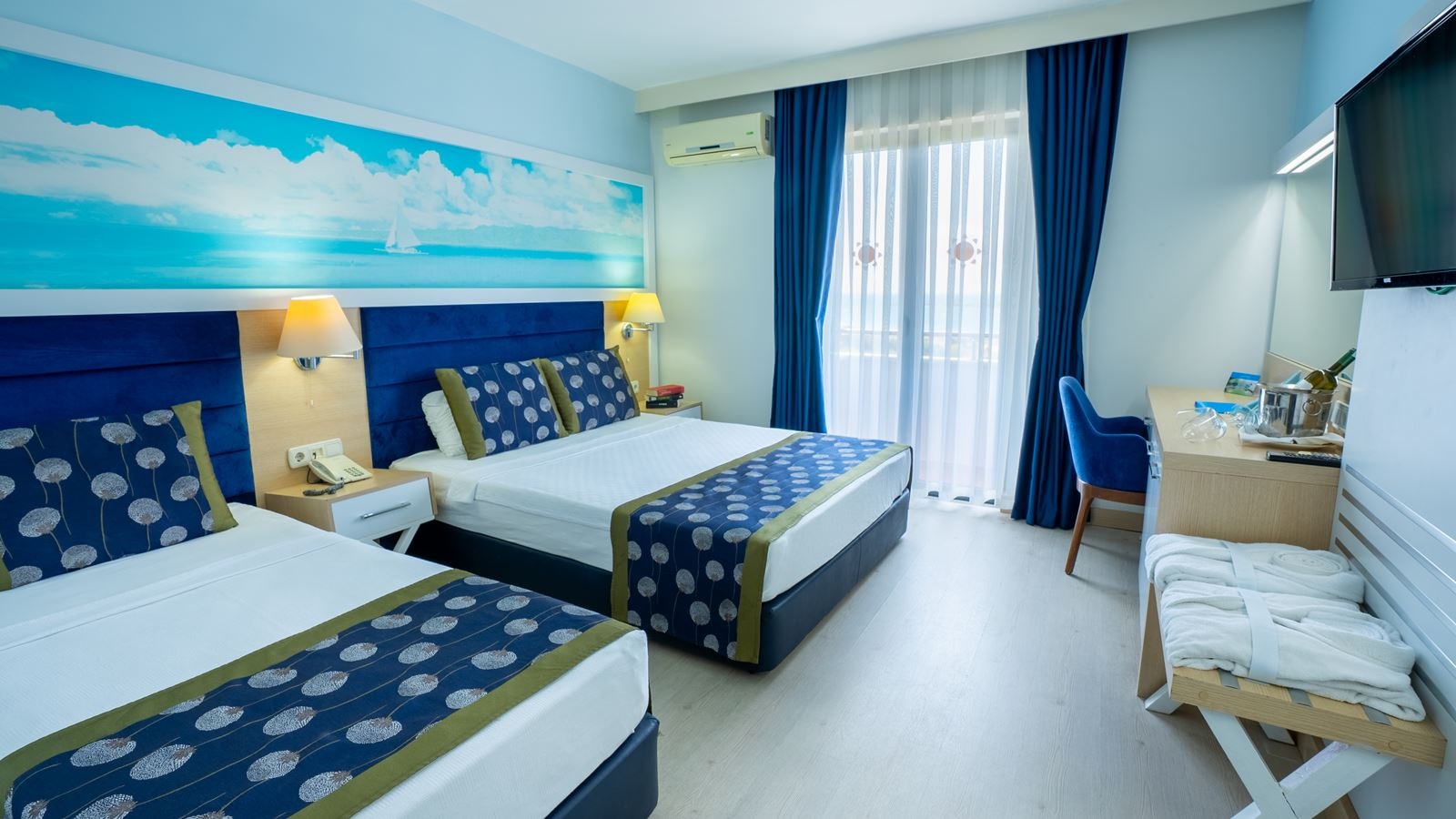 rooms-standard-room-land-viewsea-side-view