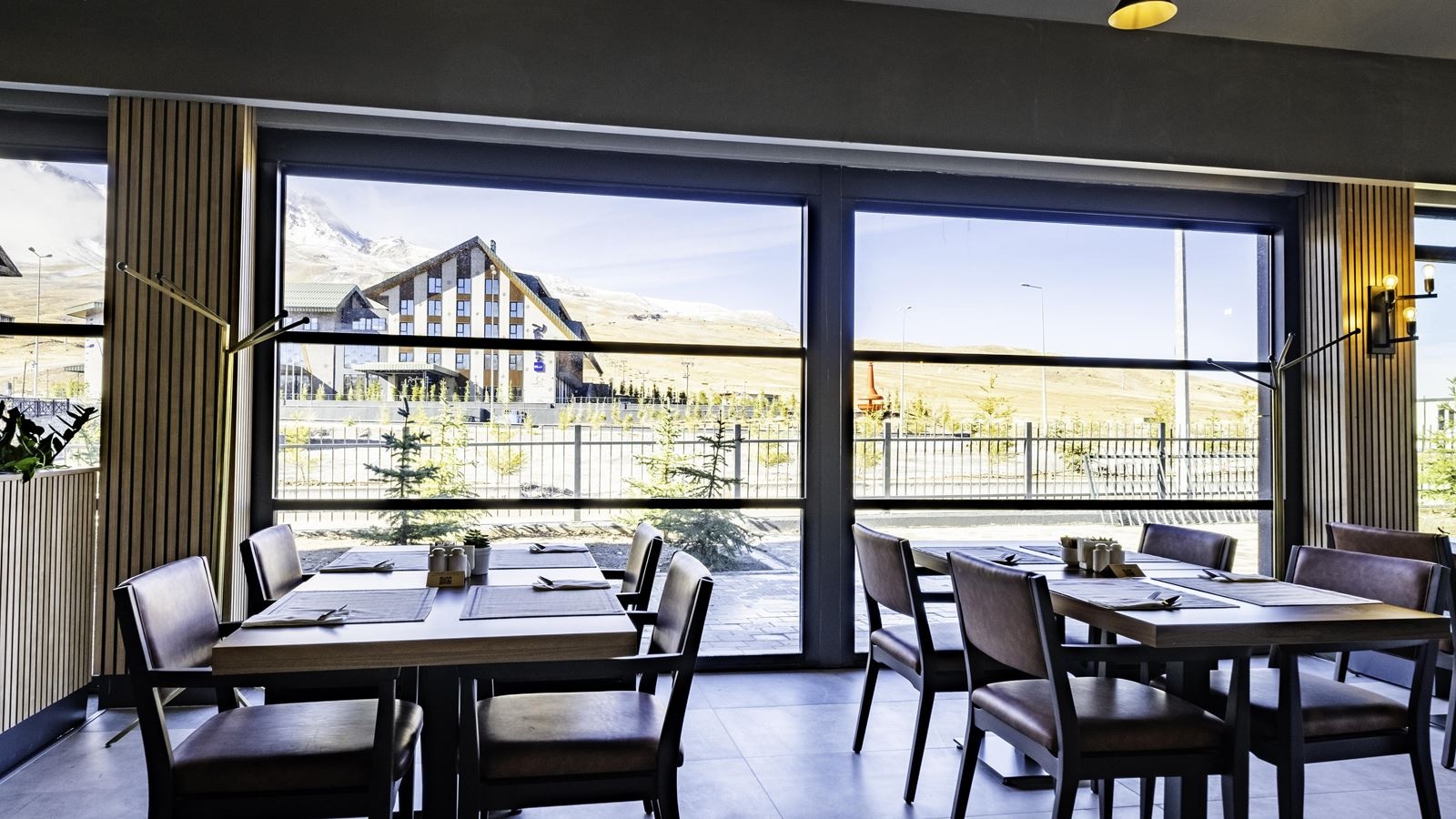 restaurants-breakfast-room