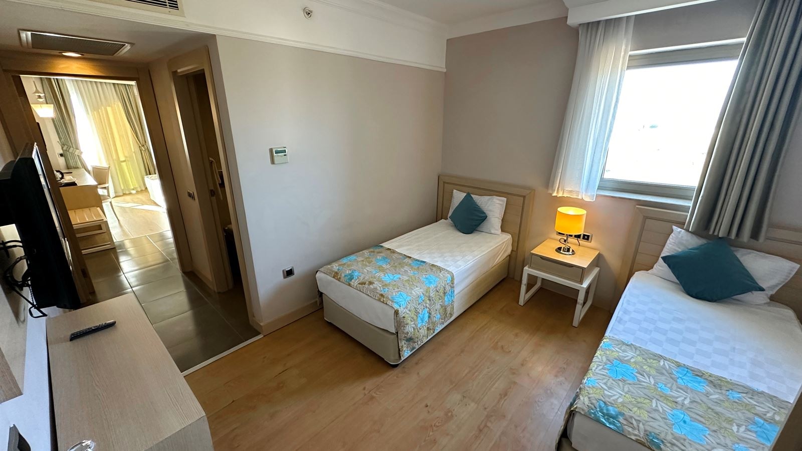 rooms-family-2-bedrooms