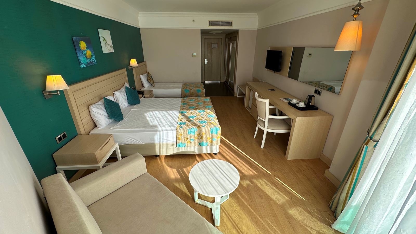 rooms-economy-room