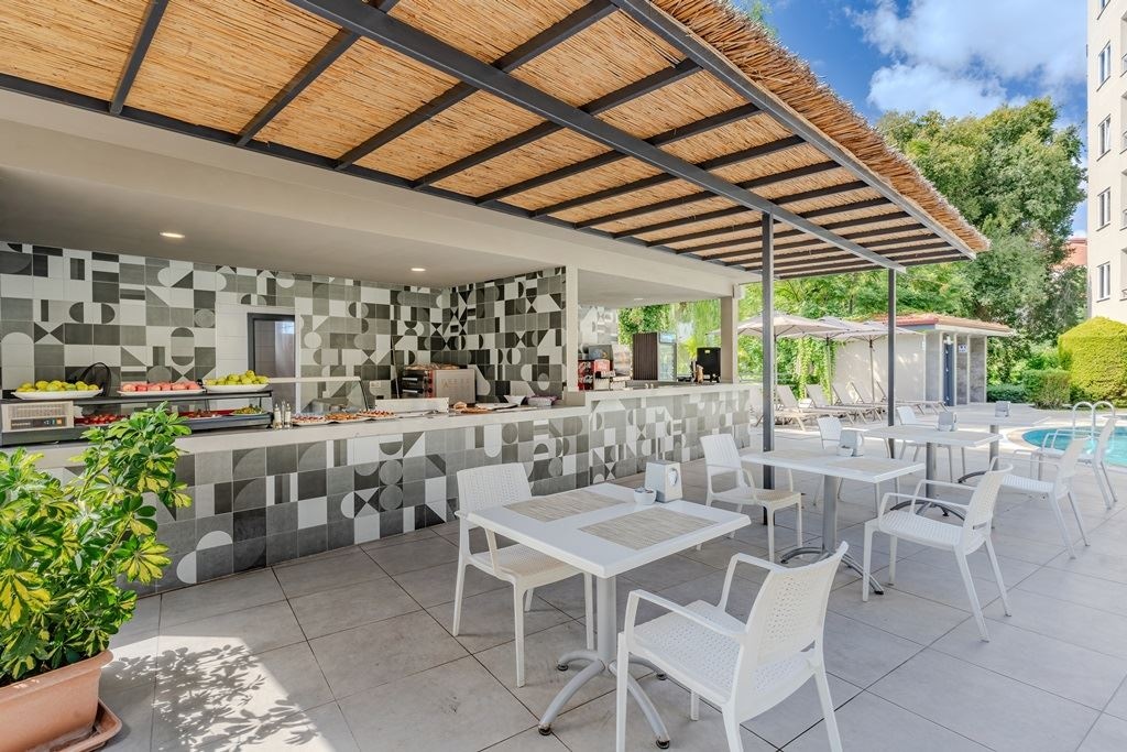 restaurants-snack-bar