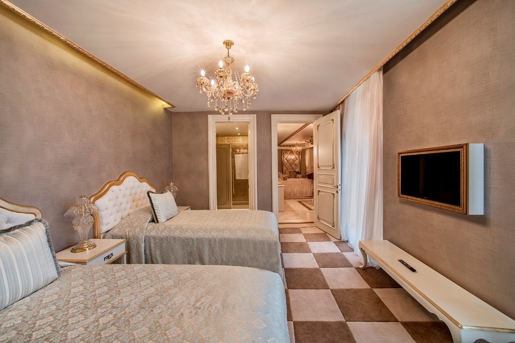 rooms-junior-grand-villa