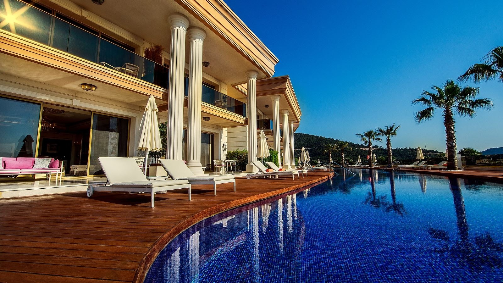 rooms-deluxe-swimup-sea-view