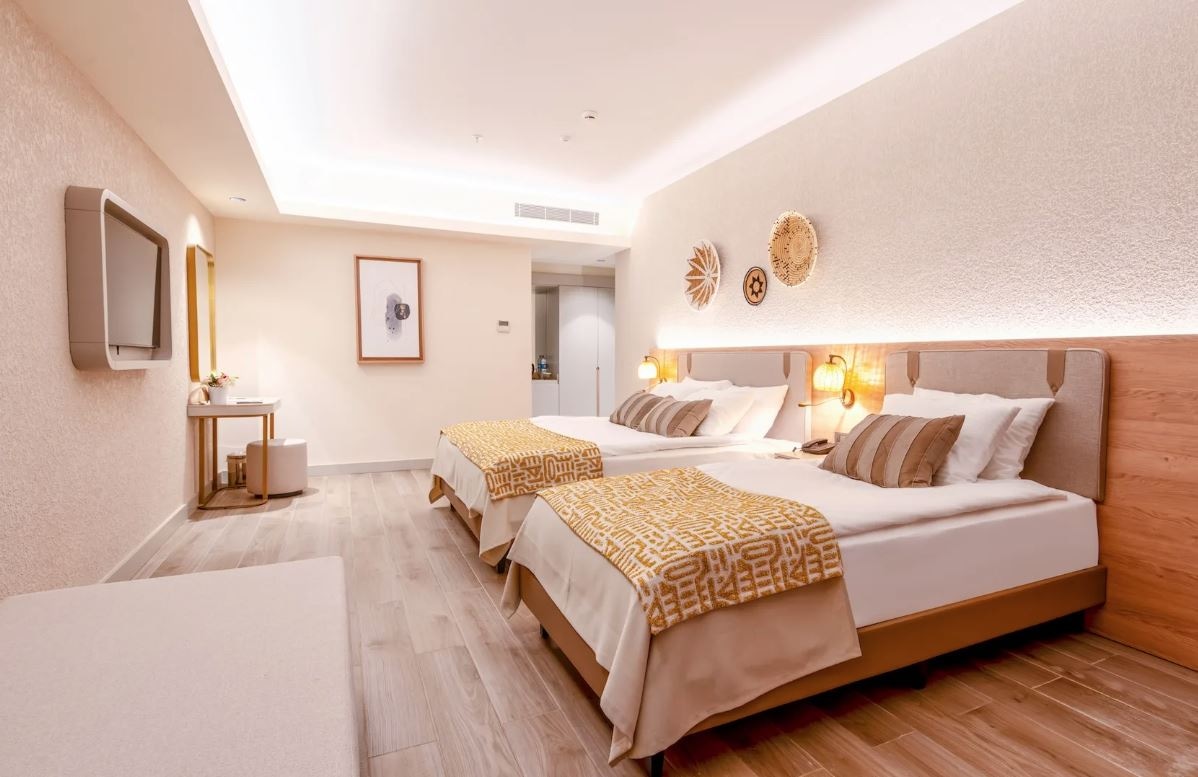 rooms-deluxe-superior-room