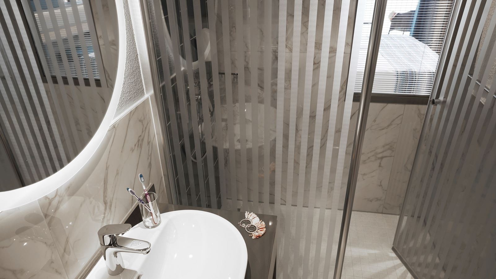 rooms-double-room-classic-sea-side-small-balcony--french-balcony-dbl2