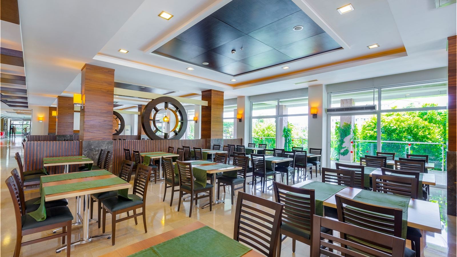 restaurants-main-restaurant